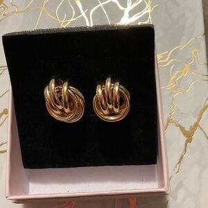 Elegant Gold Knot Earrings